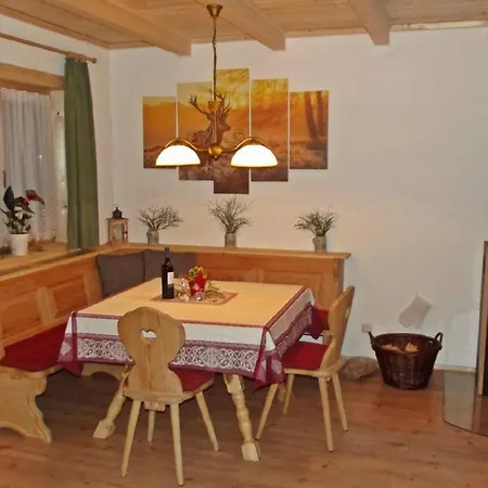 Ferienhaus Jagdhaus Mit Kleiner Terrasse Philippsreut